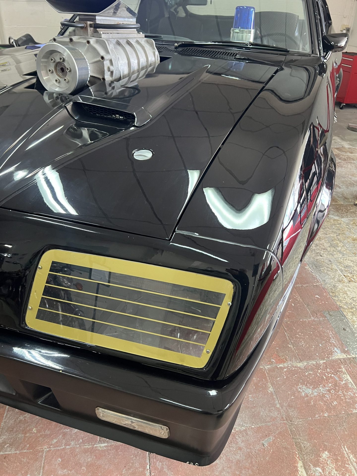 Interceptor side pipes